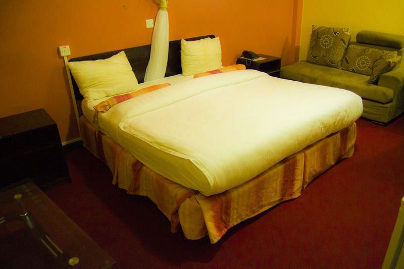 Royal City Dubai Complex Kisumu Dış mekan fotoğraf