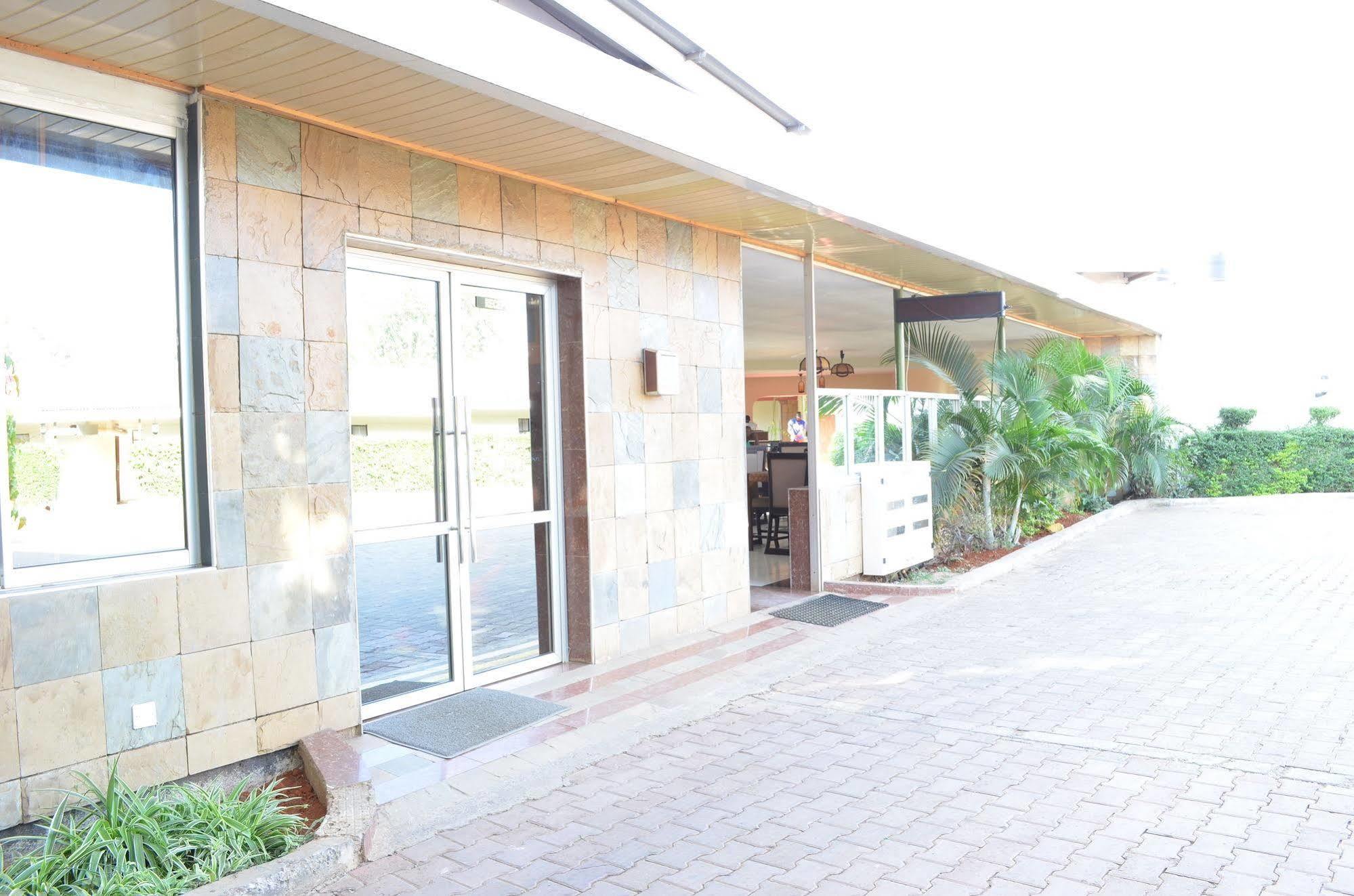 Royal City Dubai Complex Kisumu Dış mekan fotoğraf