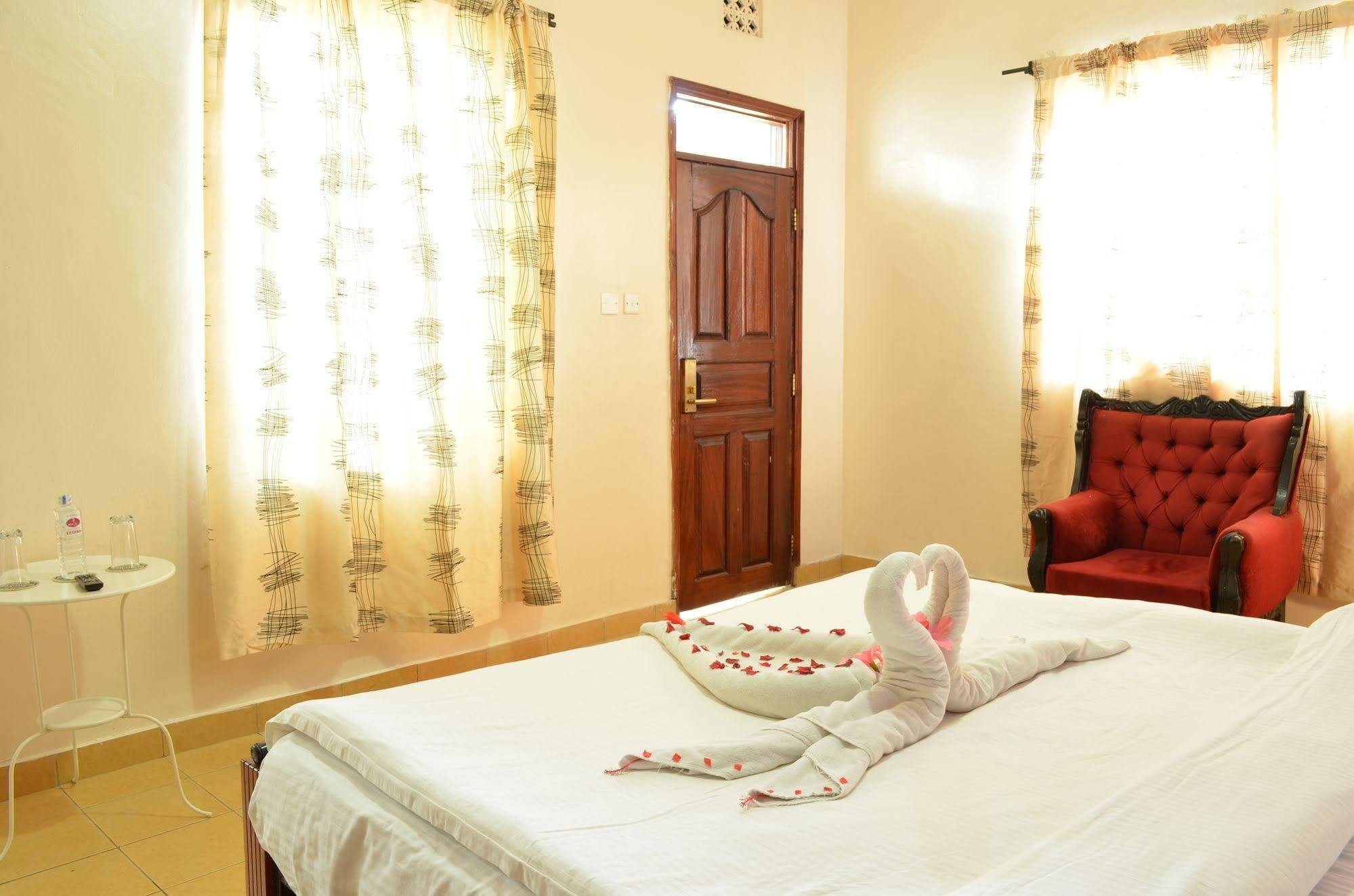 Royal City Dubai Complex Kisumu Dış mekan fotoğraf