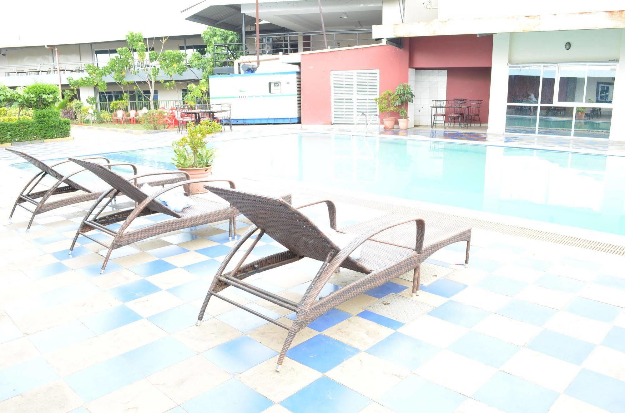 Royal City Dubai Complex Kisumu Dış mekan fotoğraf